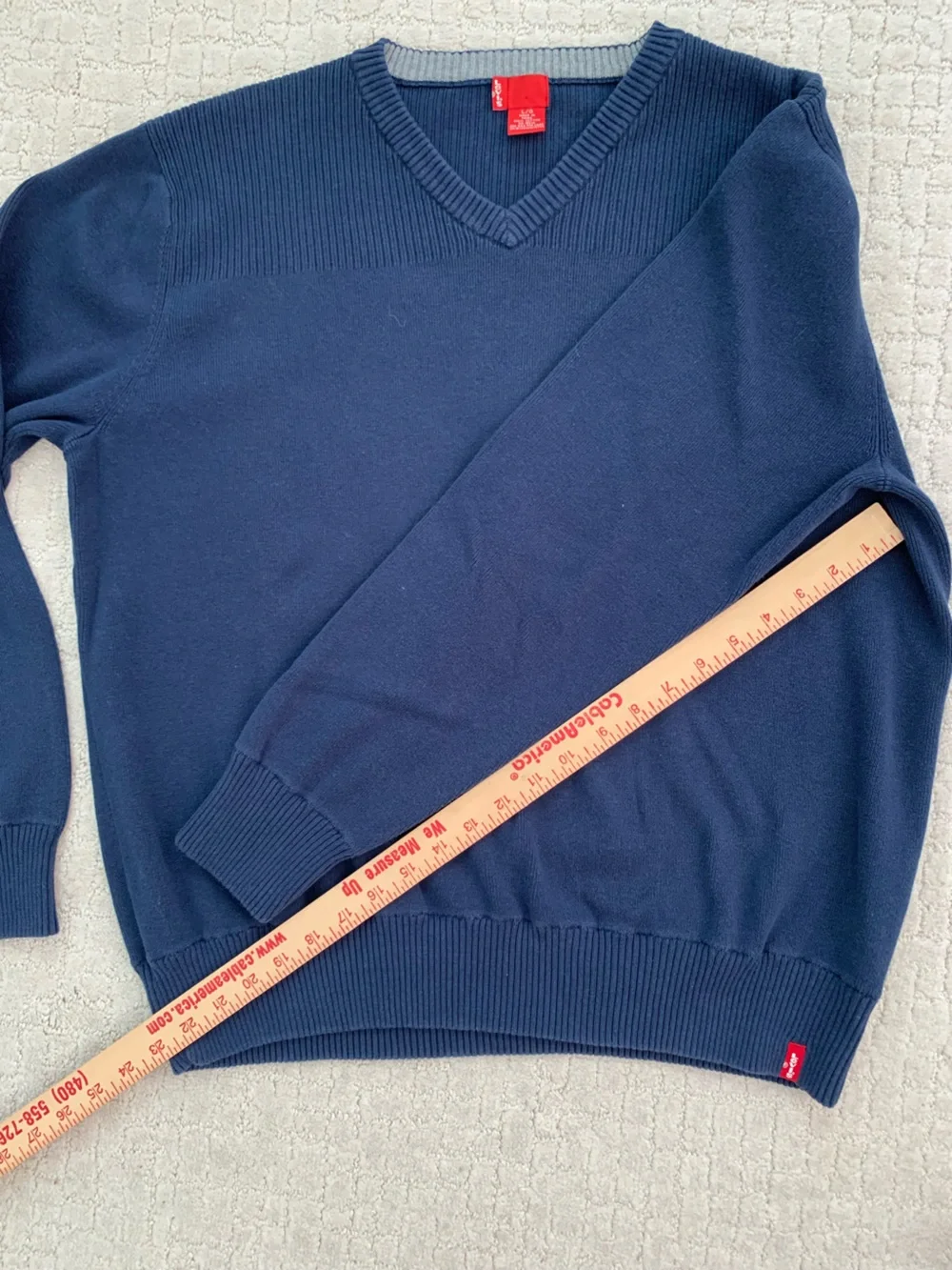 Levi’s Men's V-Neck Sweater Pullover in Navy Size L/G 100% Cotton